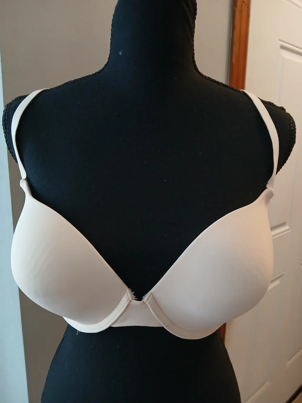 Apt. 9 Light Nude Lace Cross Back Bra Women's Size 38C